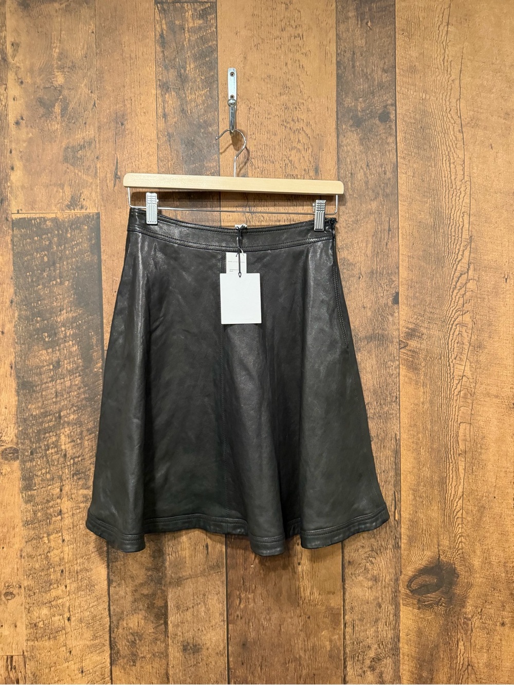 NWT Diane Von furstenberg Riley black leather skirt size 4